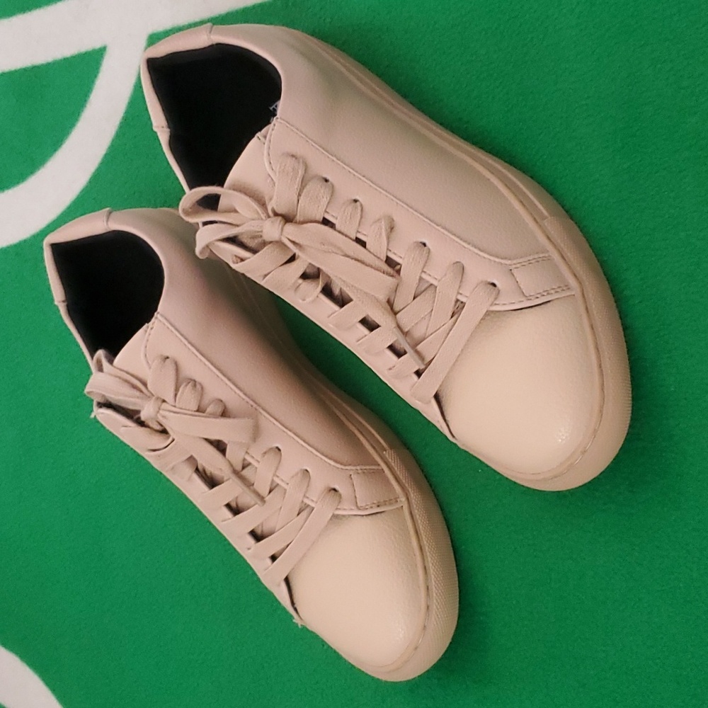 Alfani sneakers